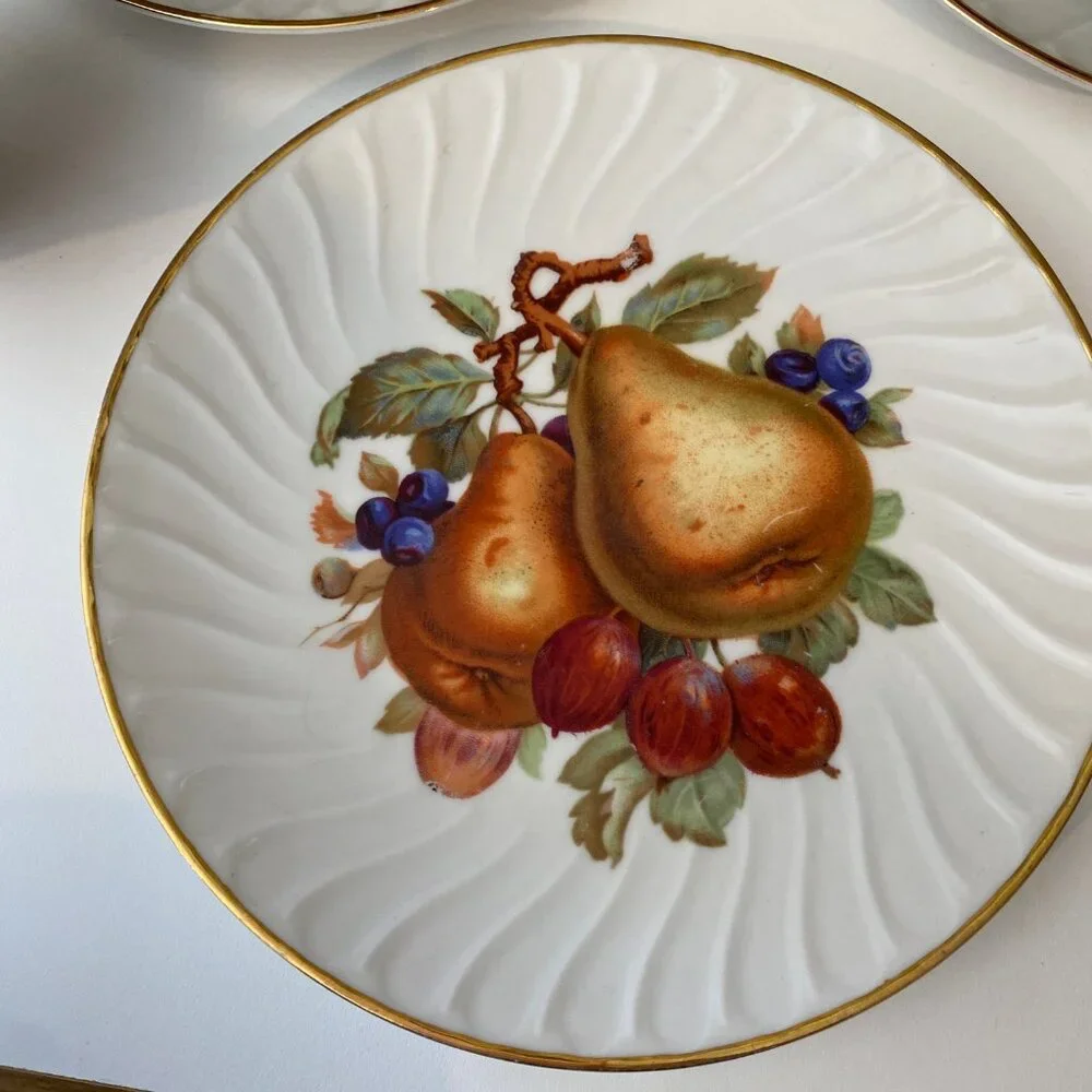 Old Nuremberg Bavaria Germany Fruit Tea Set for 4‎ – Gold Trim, 12 Pc